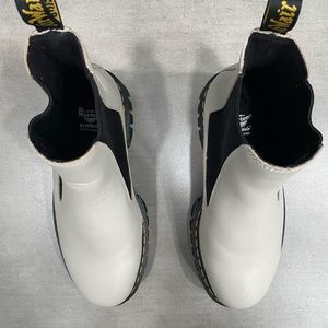 Dr. Martens Audrick Nappa Leather Platform Chelsea Boots Sz 9